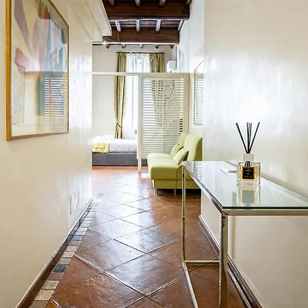 Vittoria House Roma