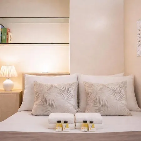Vittoria House * Roma